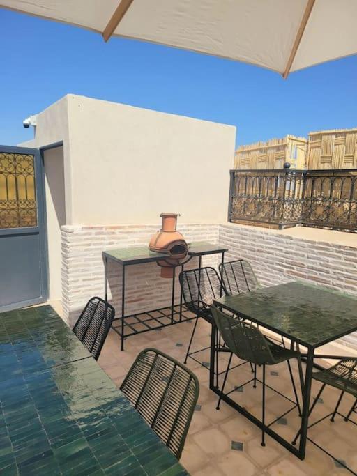 Riad Isahiac Avec Piscine En Exclusivite Marrakesh Esterno foto