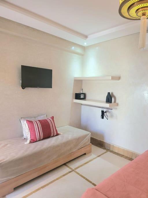 Riad Isahiac Avec Piscine En Exclusivite Marrakesh Esterno foto