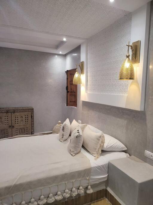 Riad Isahiac Avec Piscine En Exclusivite Marrakesh Esterno foto