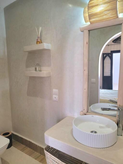Riad Isahiac Avec Piscine En Exclusivite Marrakesh Esterno foto