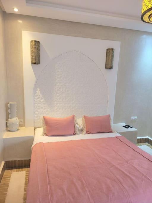 Riad Isahiac Avec Piscine En Exclusivite Marrakesh Esterno foto